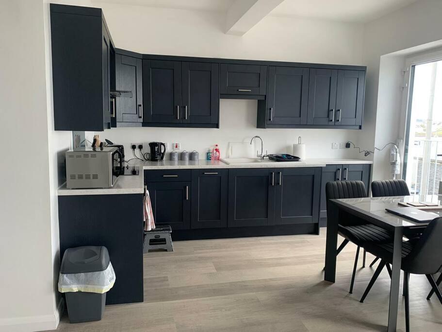 Modern Apartment With Sea Views Portrush Buitenkant foto